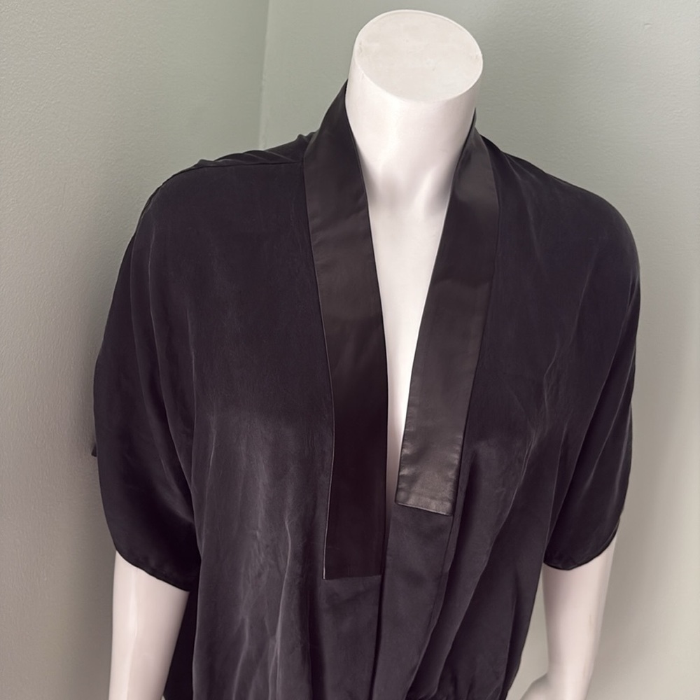 MICHELLE MASON  Silk Wrap Top Black Blouse Tie Waist size 2 - Picture 2 of 7